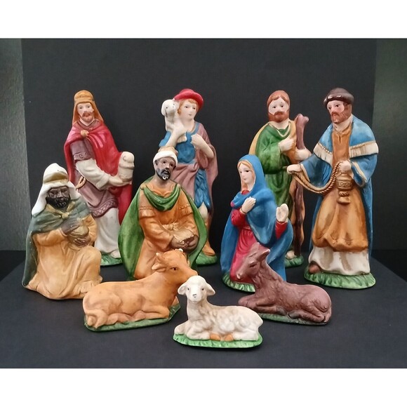 Nativity Set Porcelain 10 Pieces Colorful - Missing Jesus - Replacement Parts - Picture 3 of 11